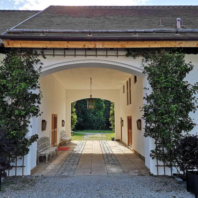 Ferienwohnung Gutshof In Seenaehe Дісен-ам-Аммерзе Екстер'єр фото