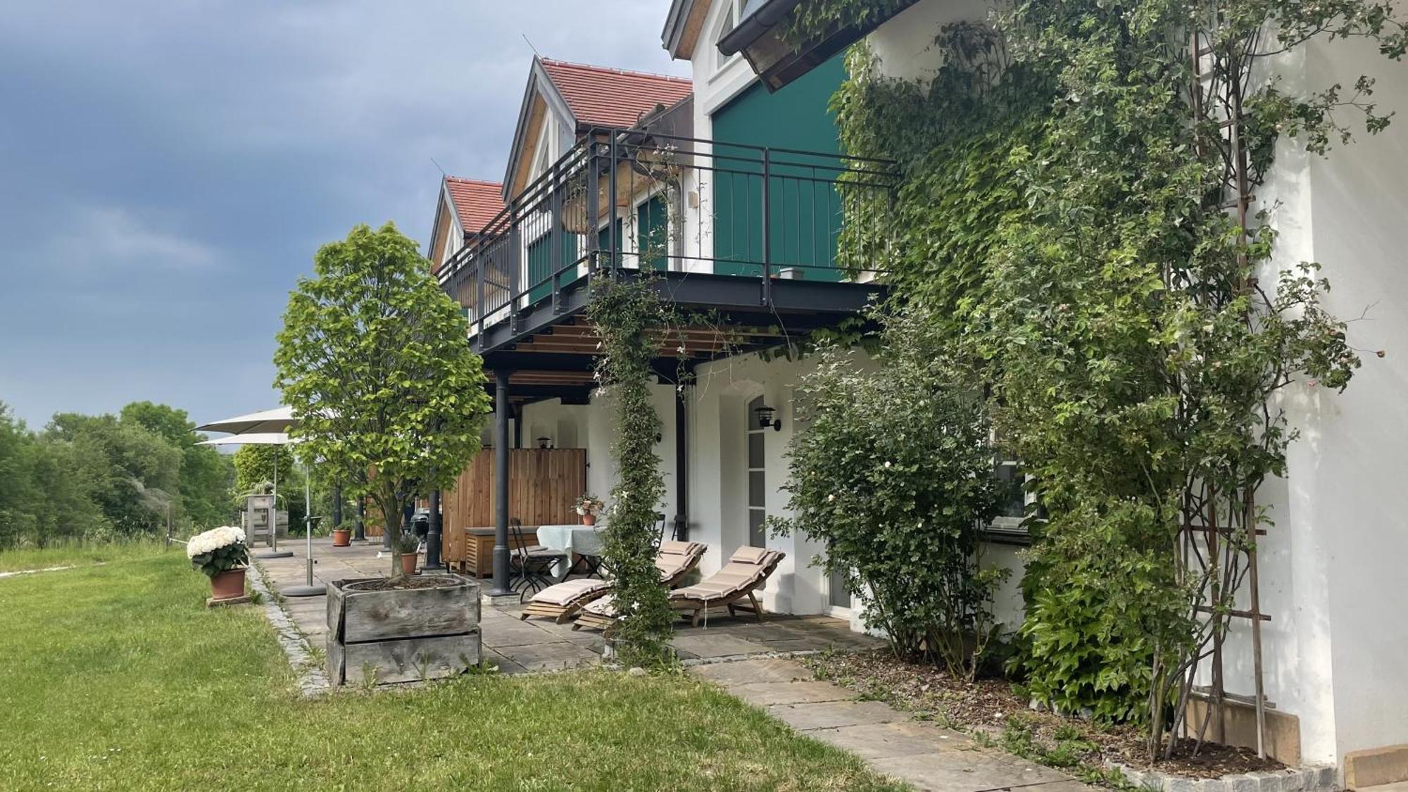 Ferienwohnung Gutshof In Seenaehe Дісен-ам-Аммерзе Екстер'єр фото